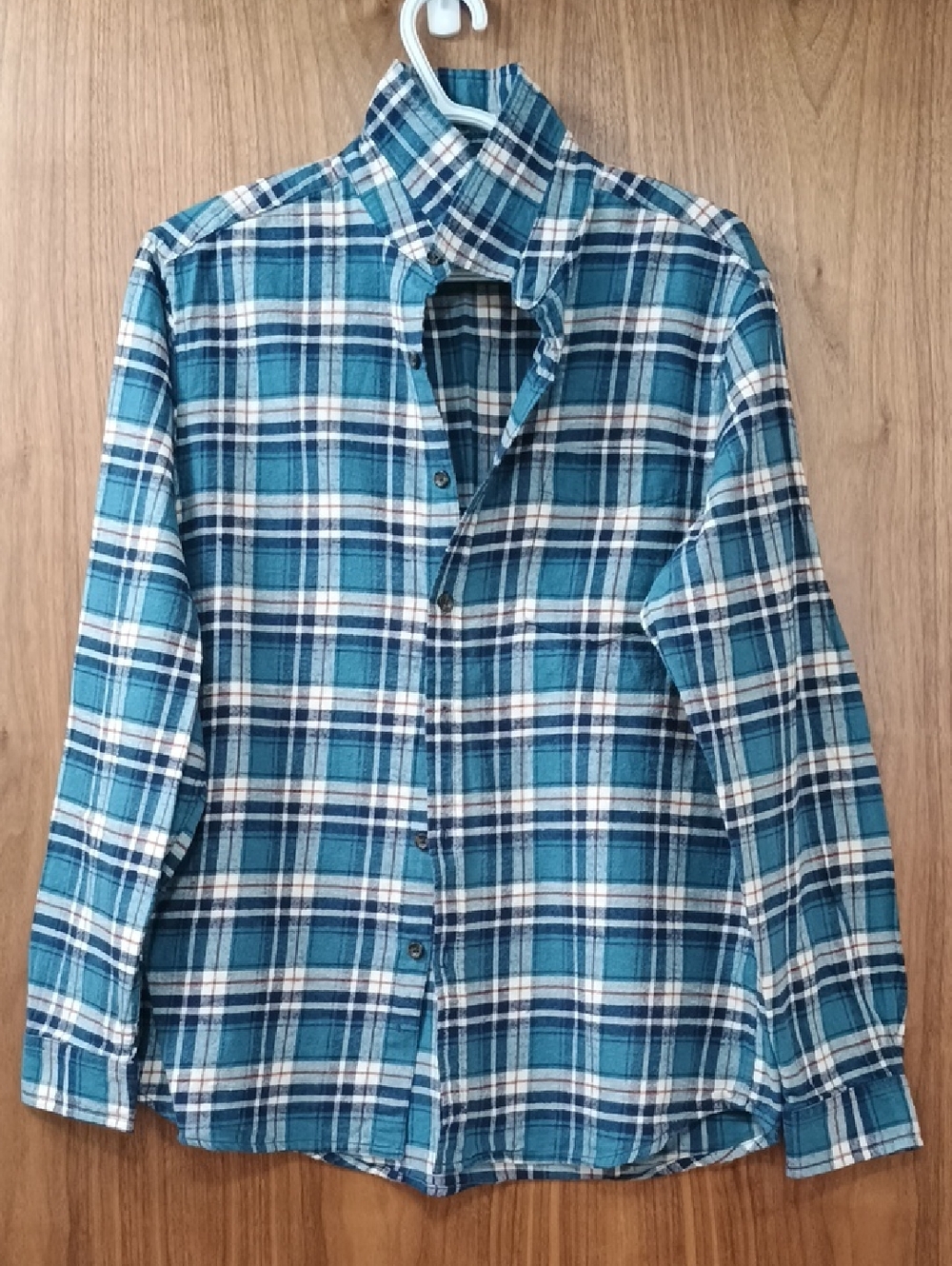 2/$20 Men's Teal Plaid Button-Up Shirt M